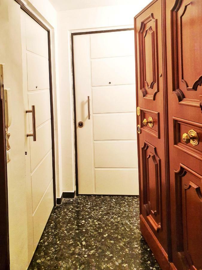 Dolce Casa Di Sve Vicino La Stazione Appartement Genua Buitenkant foto